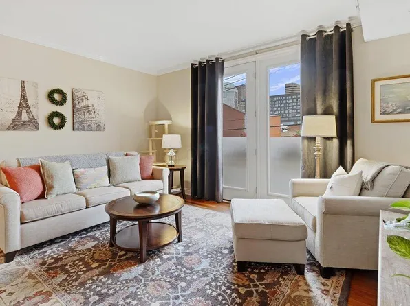 117 E Noble St APT 2, Columbus, OH 43215