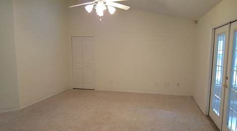 5th image of 271 NW Colquitt Way