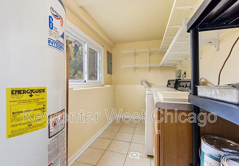 1003 S Finley Rd — Photo 22
