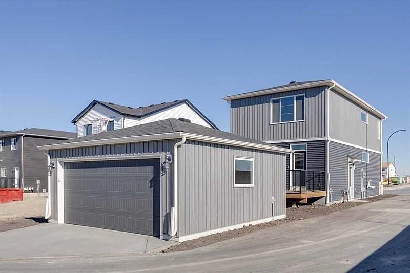 Calgary House for rent - 4 Bedrooms — photo 20