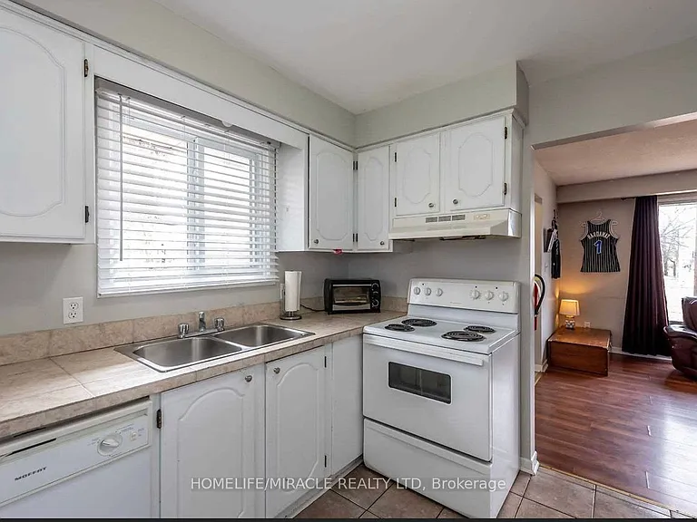 90 Tupper Dr #MAIN — Photo 4
