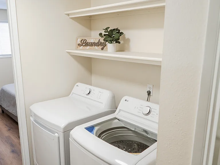 1013 N Neel St — Photo 15