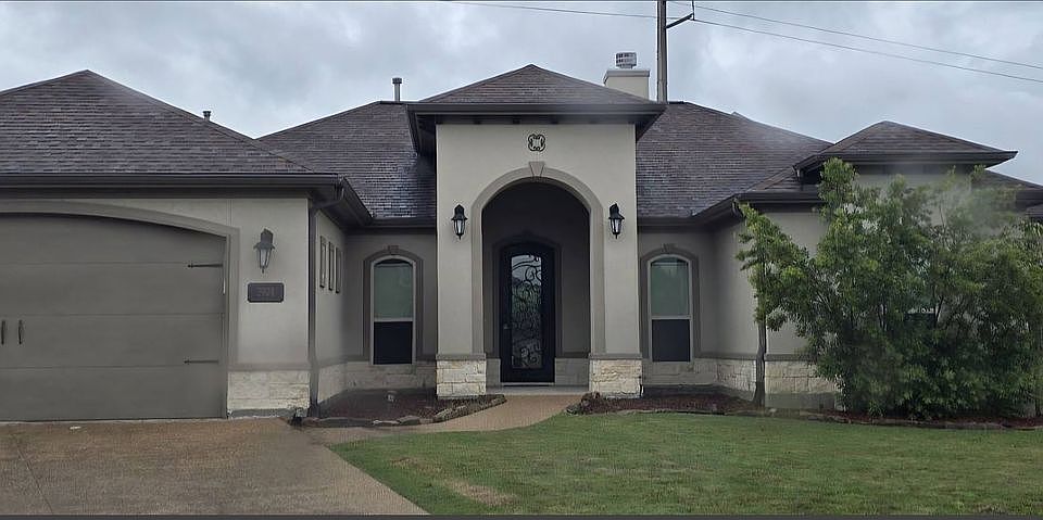 1st image of 2904 Castellon Ct