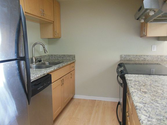 2nd image of 1475 N 200th St Unit 301