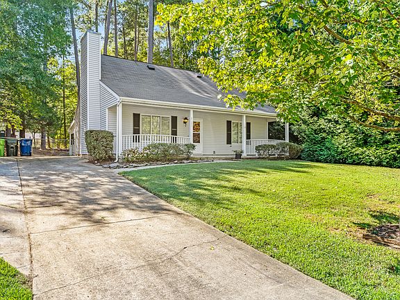 3rd image of 2121 Mariner Cir