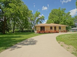 1901 Dixon Dr, Bloomington, MN 55431