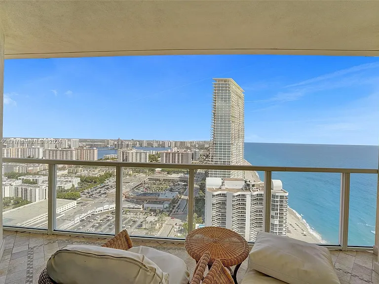 16699 Collins Ave #4106 — Photo 33