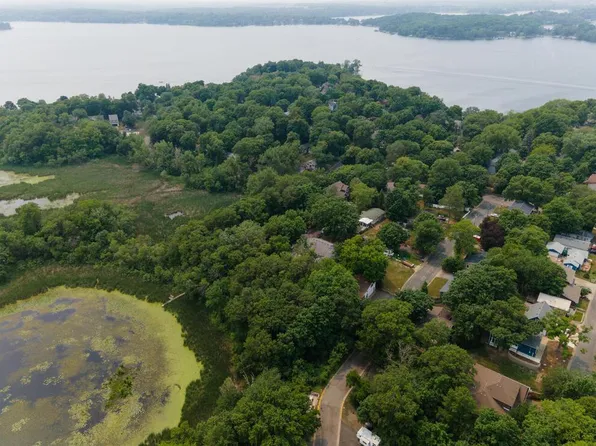 5103 Windsor Rd, Mound, MN 55364