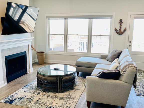 3rd image of 1837 Ocean Ave Unit B