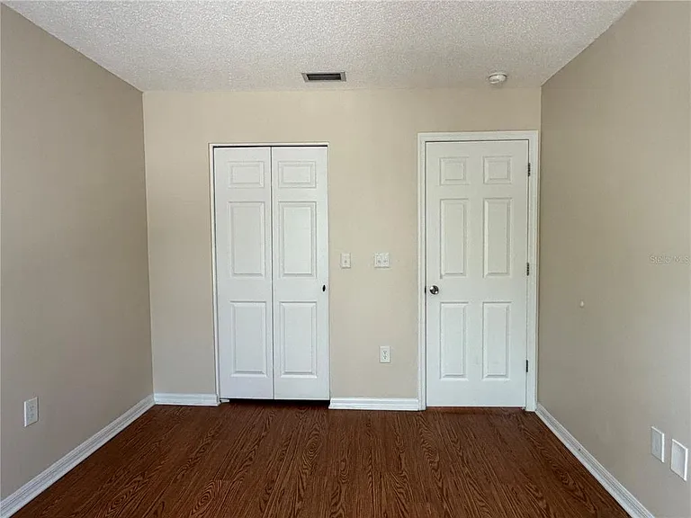 758 Burlwood St — Photo 13