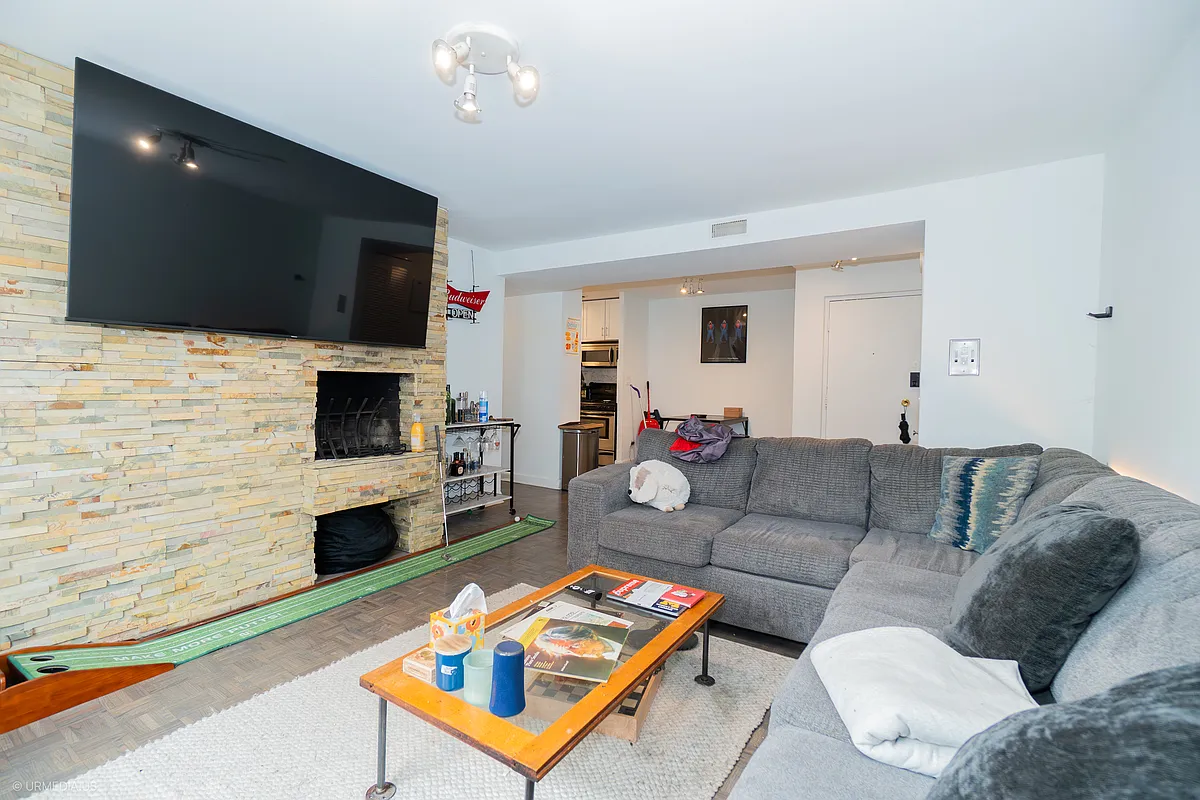 Building Photo - 2201 N Cleveland Ave #406