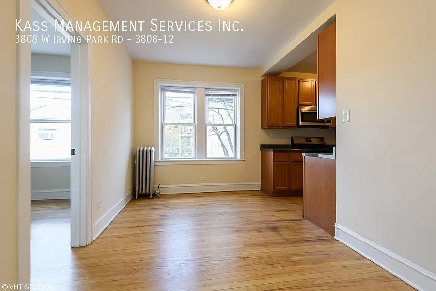 Building Photo - 3808 W Irving Park Rd #12