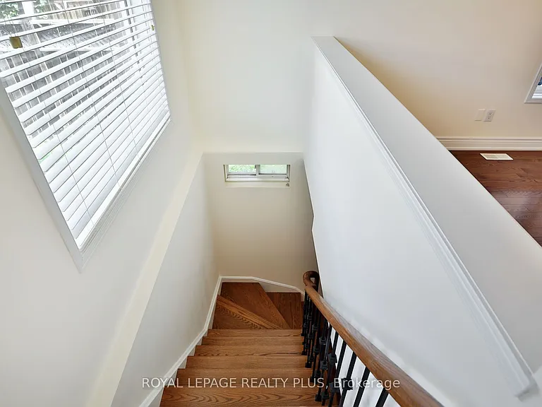3877 Stardust Dr — Photo 25