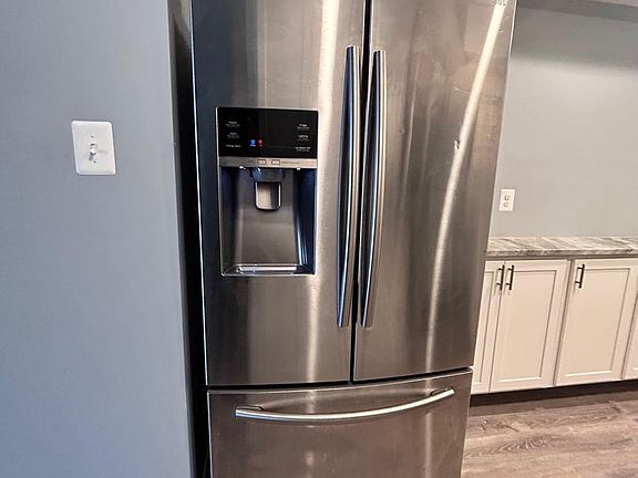 4th image of 3541 3rd St