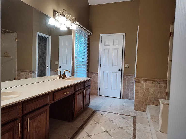 7235 Kinsmore Ln — Photo 27