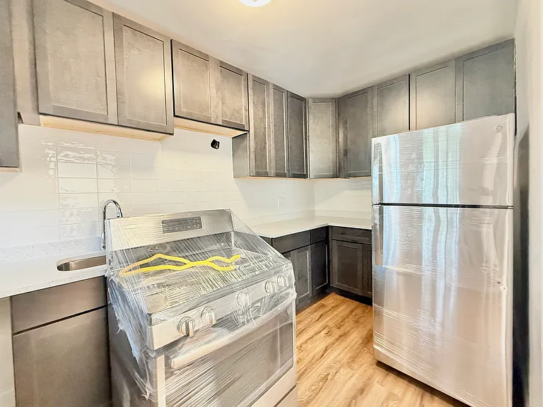 6504 N Leavitt St #3 — Photo 6