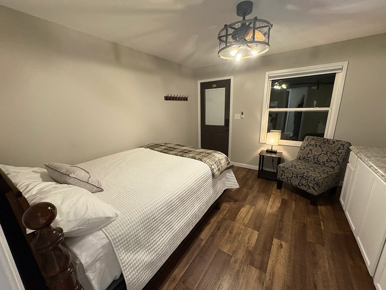 Studio, 290 sqft, $950 — Photo 2
