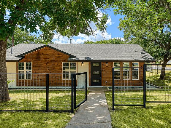 3rd image of 7109 Cherry Meadow Dr