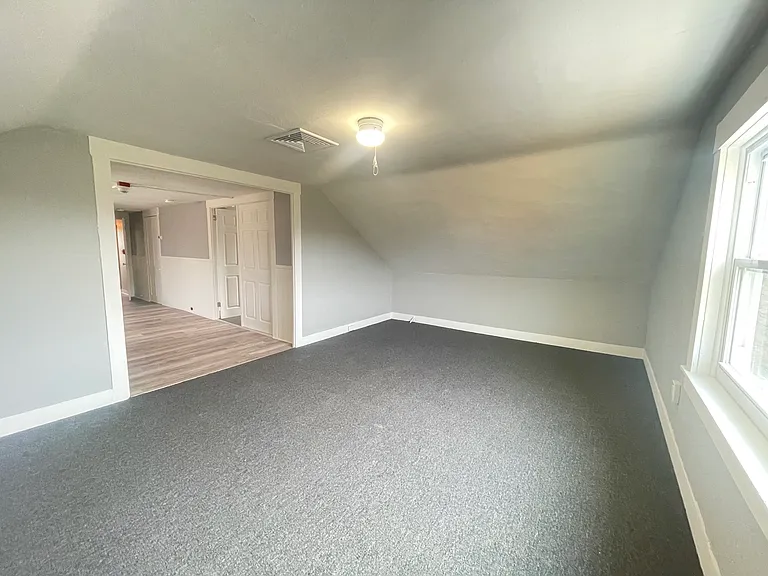 656 Main St #3 — Photo 9