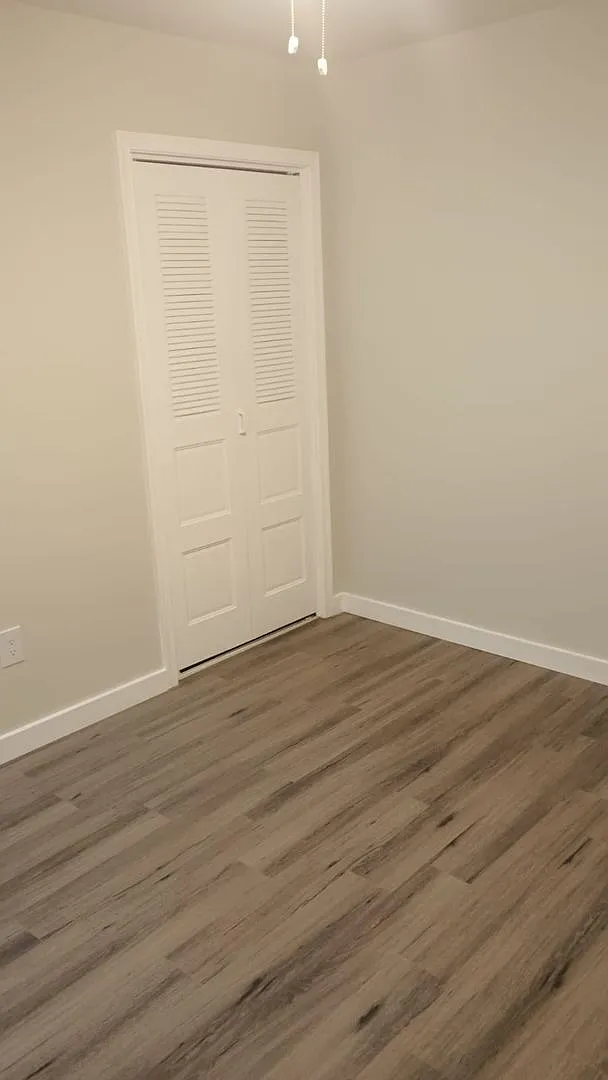 2 bed, 1.0 bath, 721 sqft, $1,300 — Photo 4