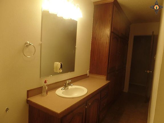 5th image of 1805 S Avenue A