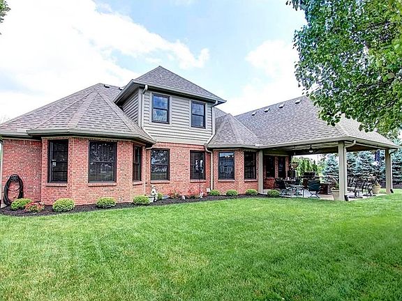 3rd image of 1715 Mulberry Woods Ct