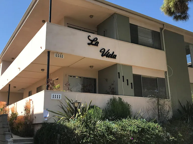 1111 California Ave #2 — Photo 8