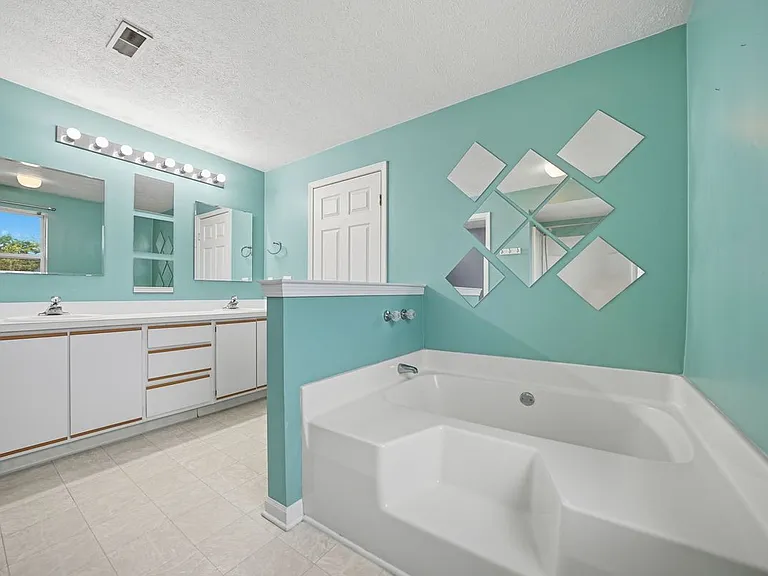 1474 Millbrook Trl — Photo 6