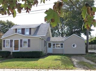 29 Orchard Ave, Barrington, RI 02806