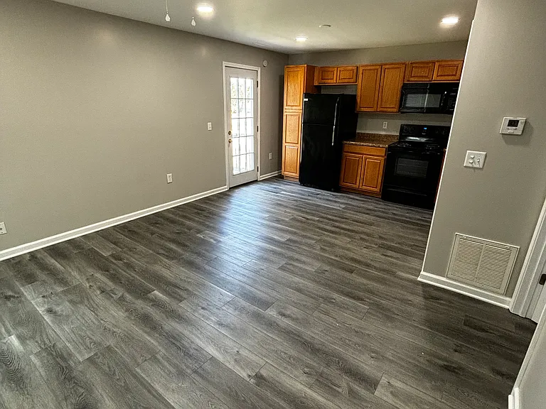 609 E McPherson St #B — Photo 7