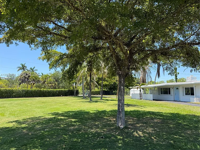 15395 SW 272nd St — Photo 52