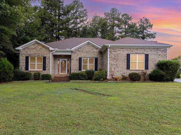 412 Eagle Ct, Henderson, NC 27536