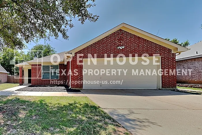 704 Flamingo Dr