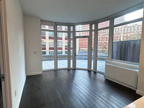 309 Gold Street image 1 of 14