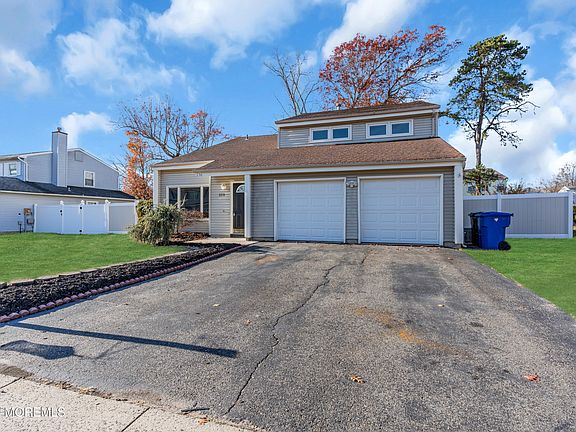 3rd image of 630 Branch Drive