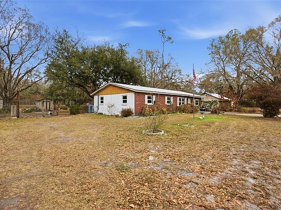 4th image of 515 Lemon St