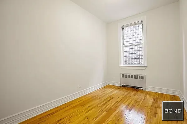 Rented by Bond New York | media 33