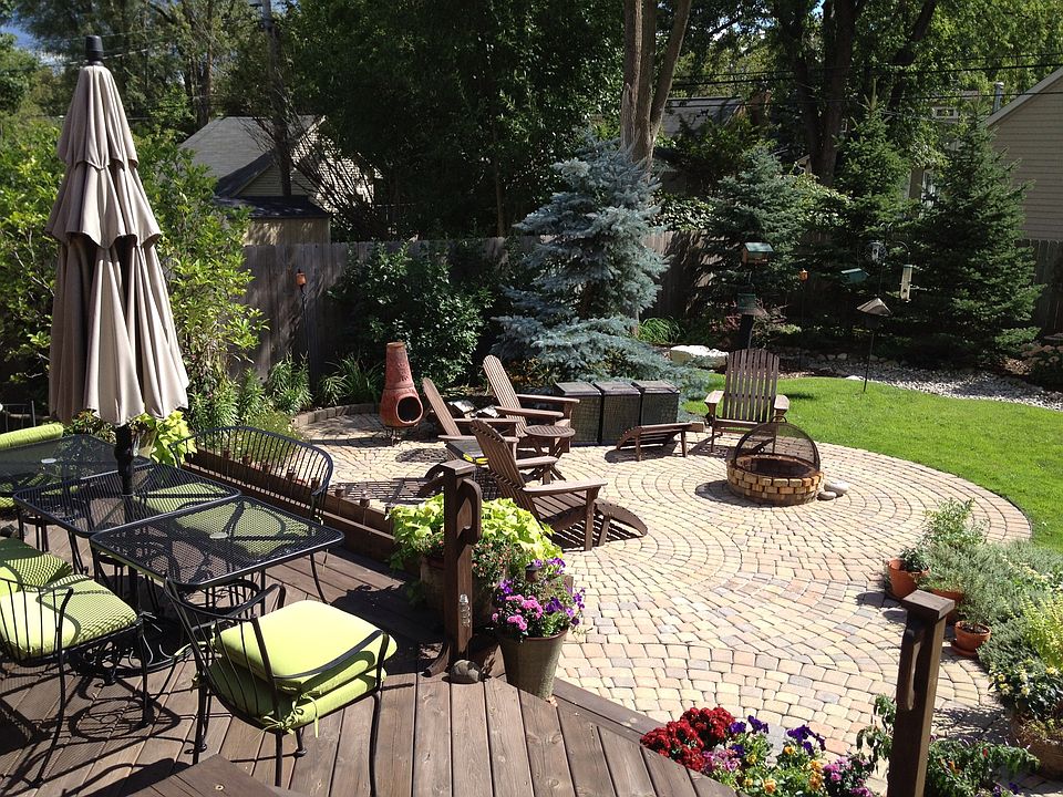 Sundeck & brick patio
