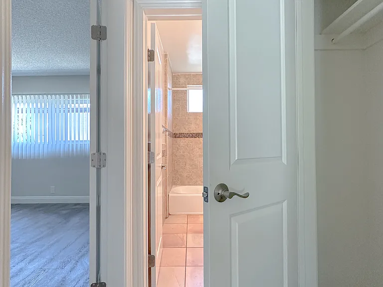 1027 S Atlantic Blvd #9 — Photo 13