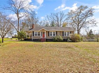 107 Robinson Ave, Easley, SC 29640
