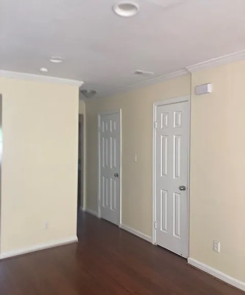 16 Carmine Pl — Photo 3