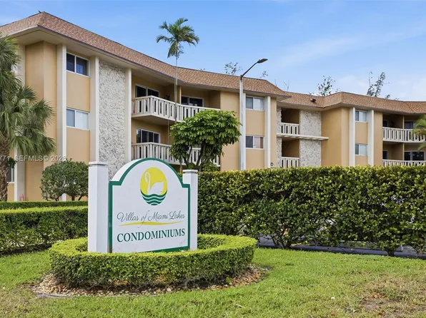 7400 Miami Lakes Dr APT D205, Miami Lakes, FL 33014
