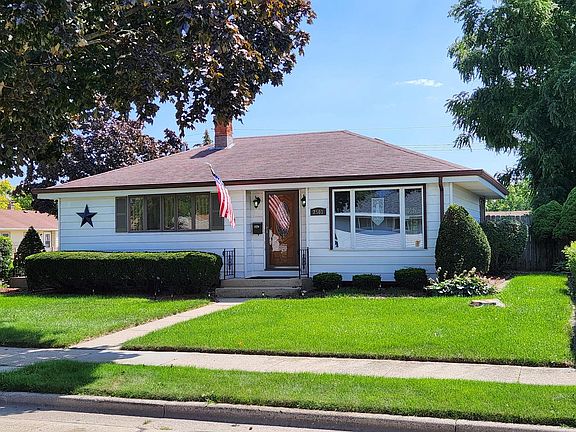 2nd image of 2501 Pinehurst AVENUE