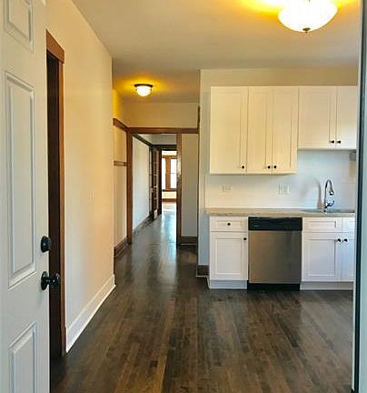 5th image of 2157 N Avers Ave #1