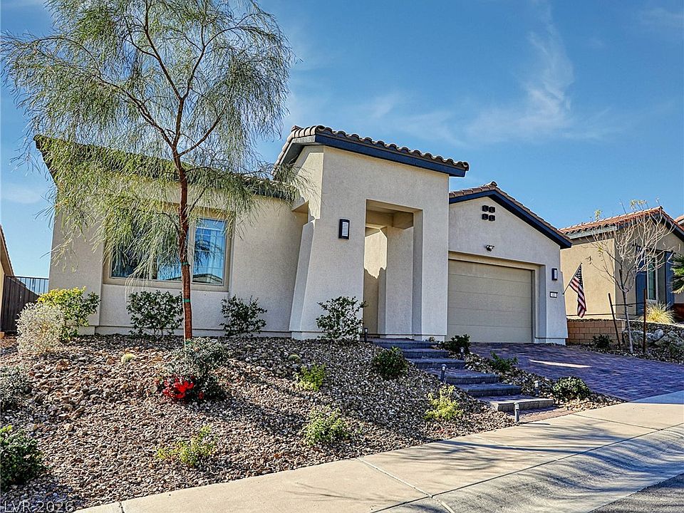 1st image of 43 Autumn Palm Ave