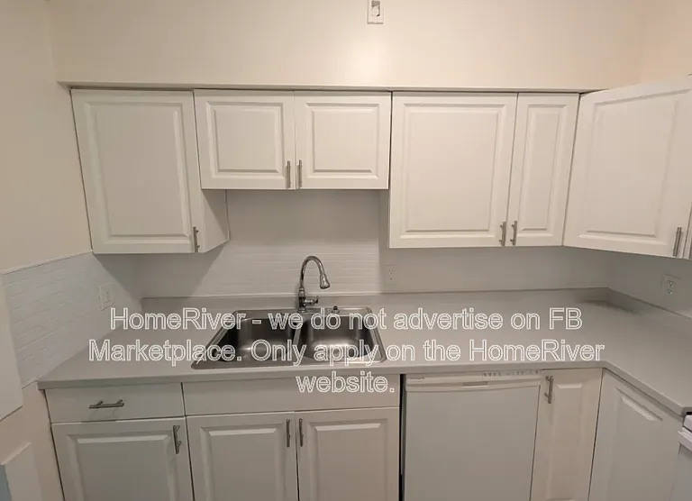 2920 SE Amherst St — Photo 8
