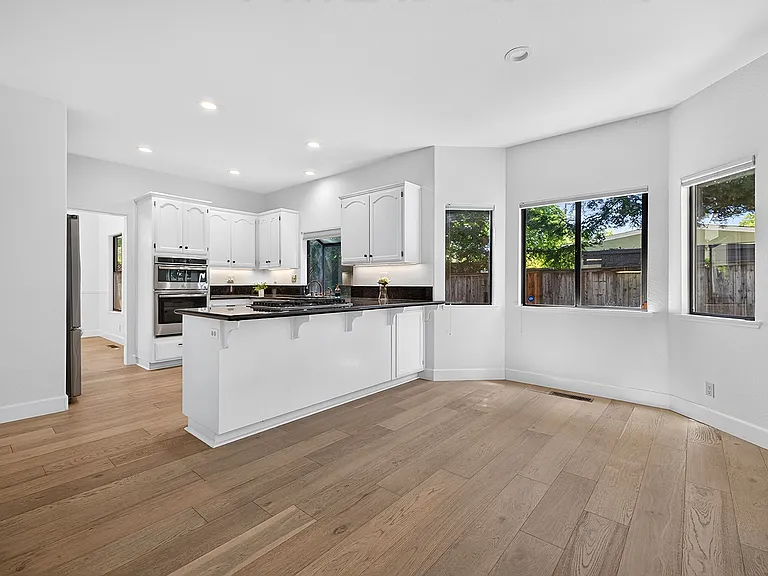 133 Madrid Way — Photo 28