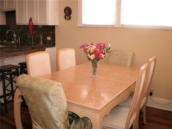 4th image of 2517 35th St