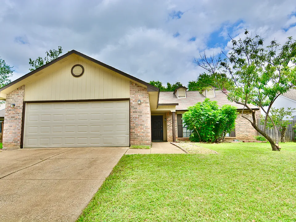 4133 Silverberry Ave
