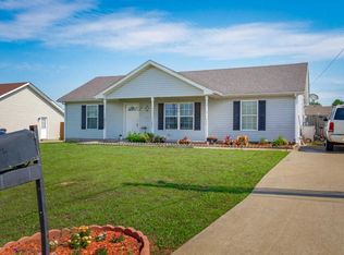208 Bob White Trl, Oak Grove, KY 42262